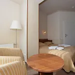 Hotel Zuvedra