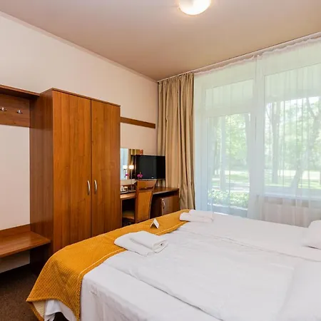 Hotel Zuvedra 3*
