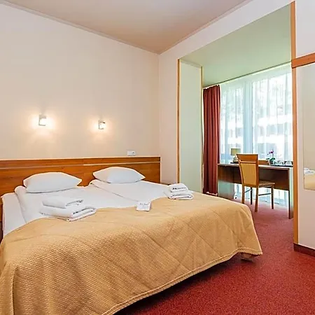 Zuvedra Hotel 3*