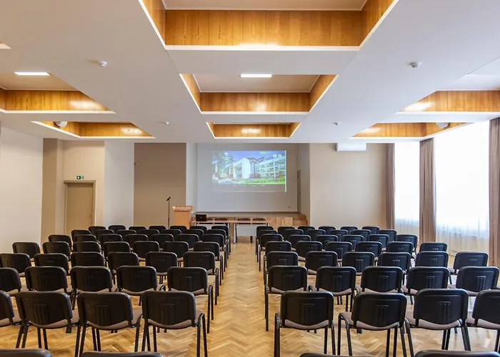 Zuvedra Готель